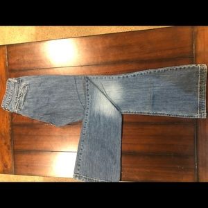 Adorable Lynden Cinch jeans! Size 28/5